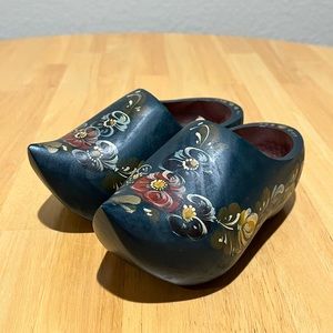 Wood Shoes from Holland- collectible, art, hand painted, novelty, floral